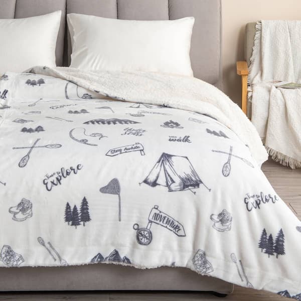 FreshFolds Hudson Rustic Lodge Velvet Plush Camping Throw