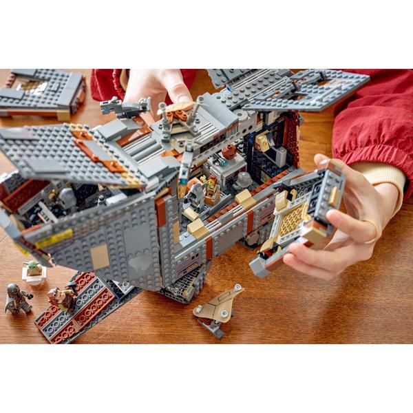 LEGO Star Wars® Offworld Sandcrawler™ and Mudhorn