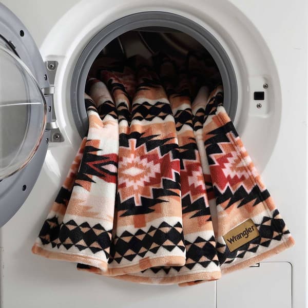 Wrangler Plains Creek Ultra Soft Plush Throw