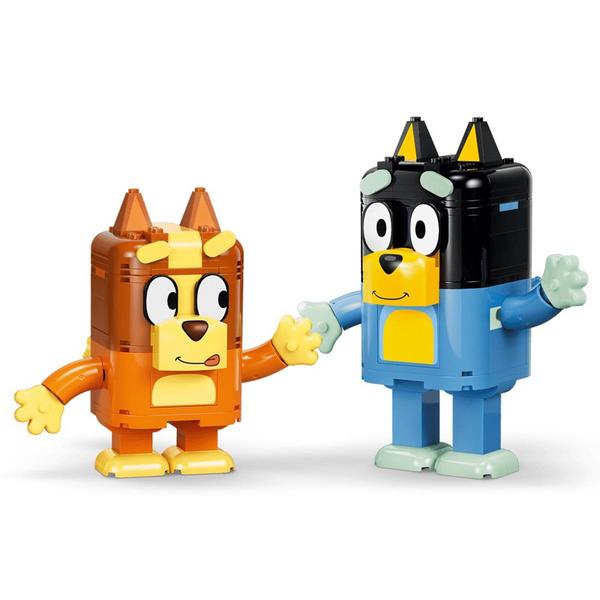 LEGO® Bluey Brick Built Bluey Family