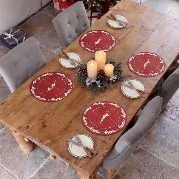 Avanti Merry Holly Round Placemats - Set of 4