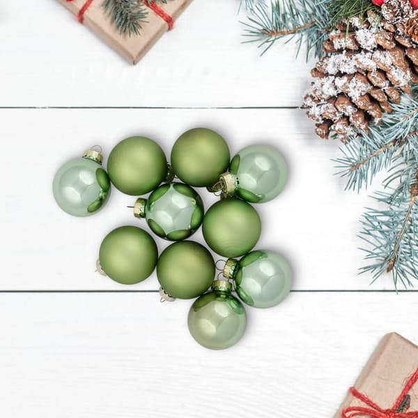 Northlight Seasonal 10ct. Grass Green Glass Christmas Ornaments