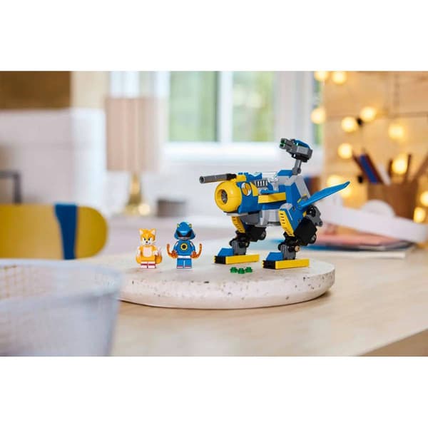 LEGO&#174; Sonic the Hedgehog Cyclone vs. Metal Sonic