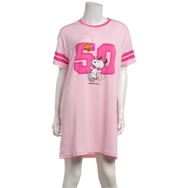 Juniors Peanuts(tm) Snoopy & Woodstock Varsity Nightshirt w/ Socks