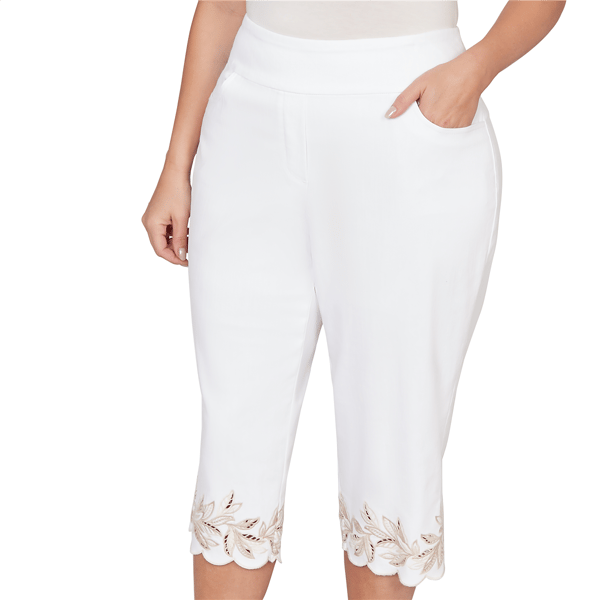 Plus Size Alfred Dunner Natural Wonder Leaf Cut Out Capris