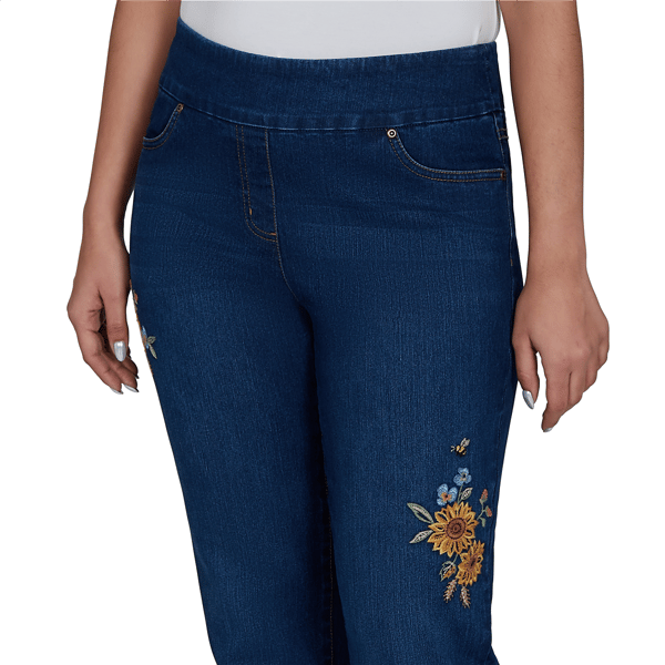 Womens Alfred Dunner Tuscany Sunflower Embroidered Ankle Jeans