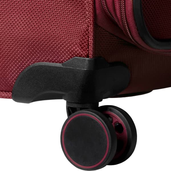 Total Travelware Everest 29in. Softside Spinner