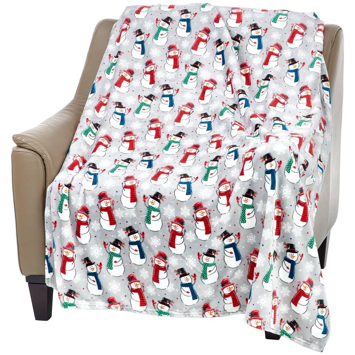 Ashley Cooper(tm) Snowman Friends Throw