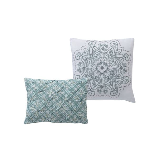 VCNY Home Windsor Reversible Medallion Aqua Quilt Set