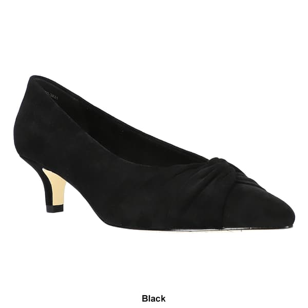 Womens Bella Vita Pettigrew Kitten Heels