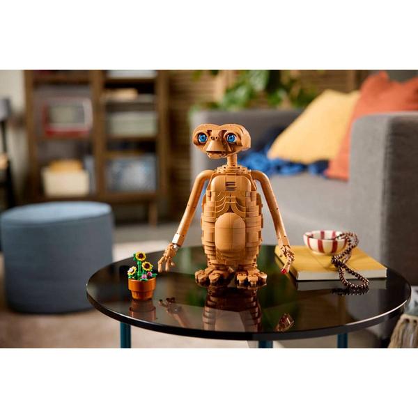 LEGO® Ideas E.T. the Extra-Terrestrial Building Kit