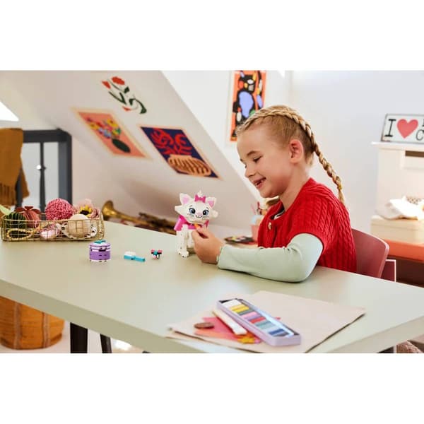 LEGO® Disney™ The Aristocats Adorable Marie Building Kit