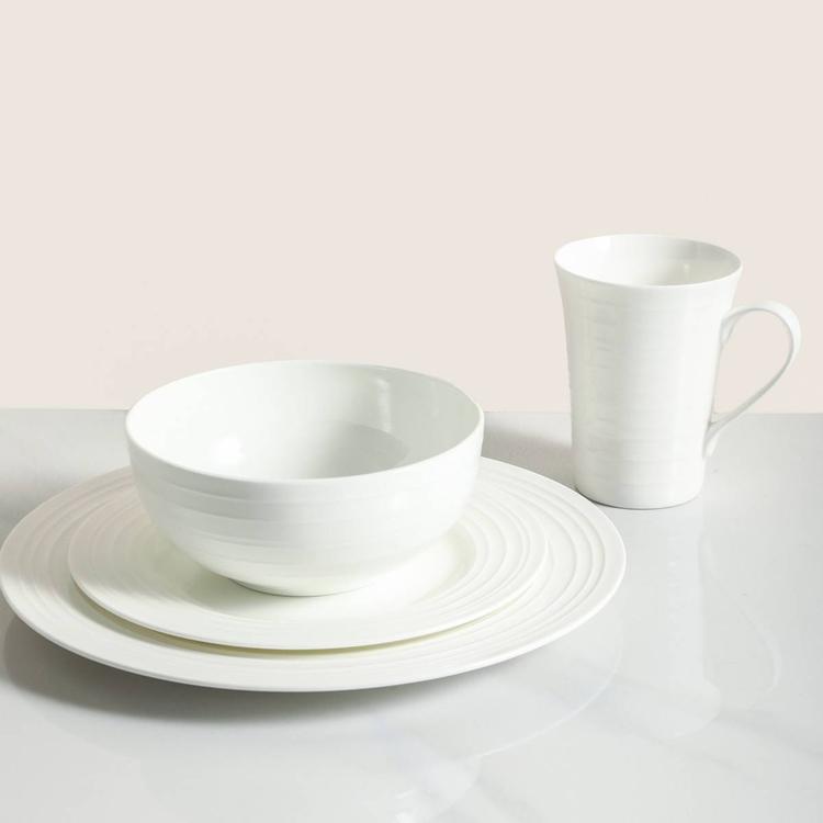 Stone Lain Eleanor 16pc. Bone China Dinnerware Set