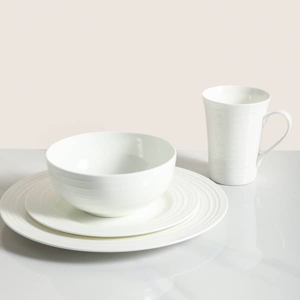 Stone Lain Eleanor 16pc. Bone China Dinnerware Set