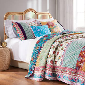 Greenland Home Fashions™ Thalia Velvet Quilt Set w/ Pillows - Boscov's