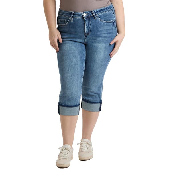Plus Size YMI Tummy Control Cuffed Hem Capris