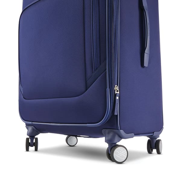 Samson Ascentra 32-in. Large Spinner Luggage