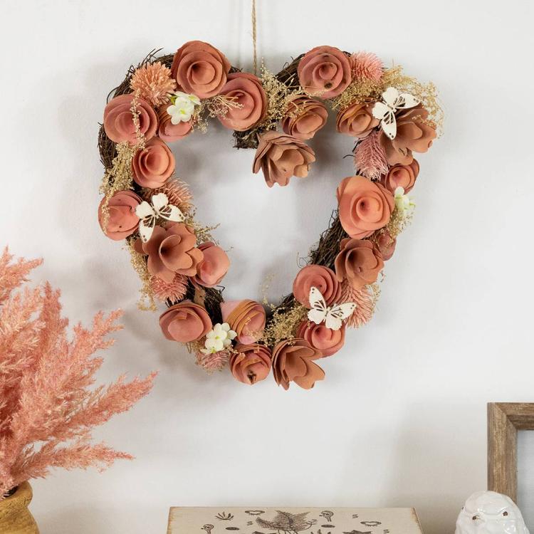 Northlight Seasonal Wooden Rose Heart Valentine''s Day Wreath
