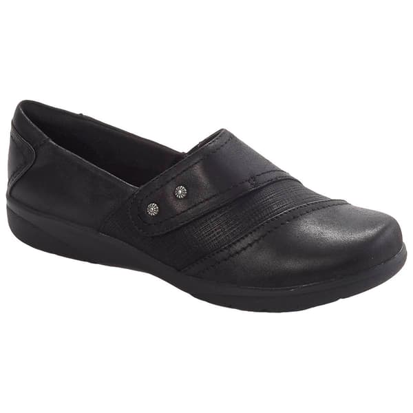 Womens BareTraps(R) Darma Loafers