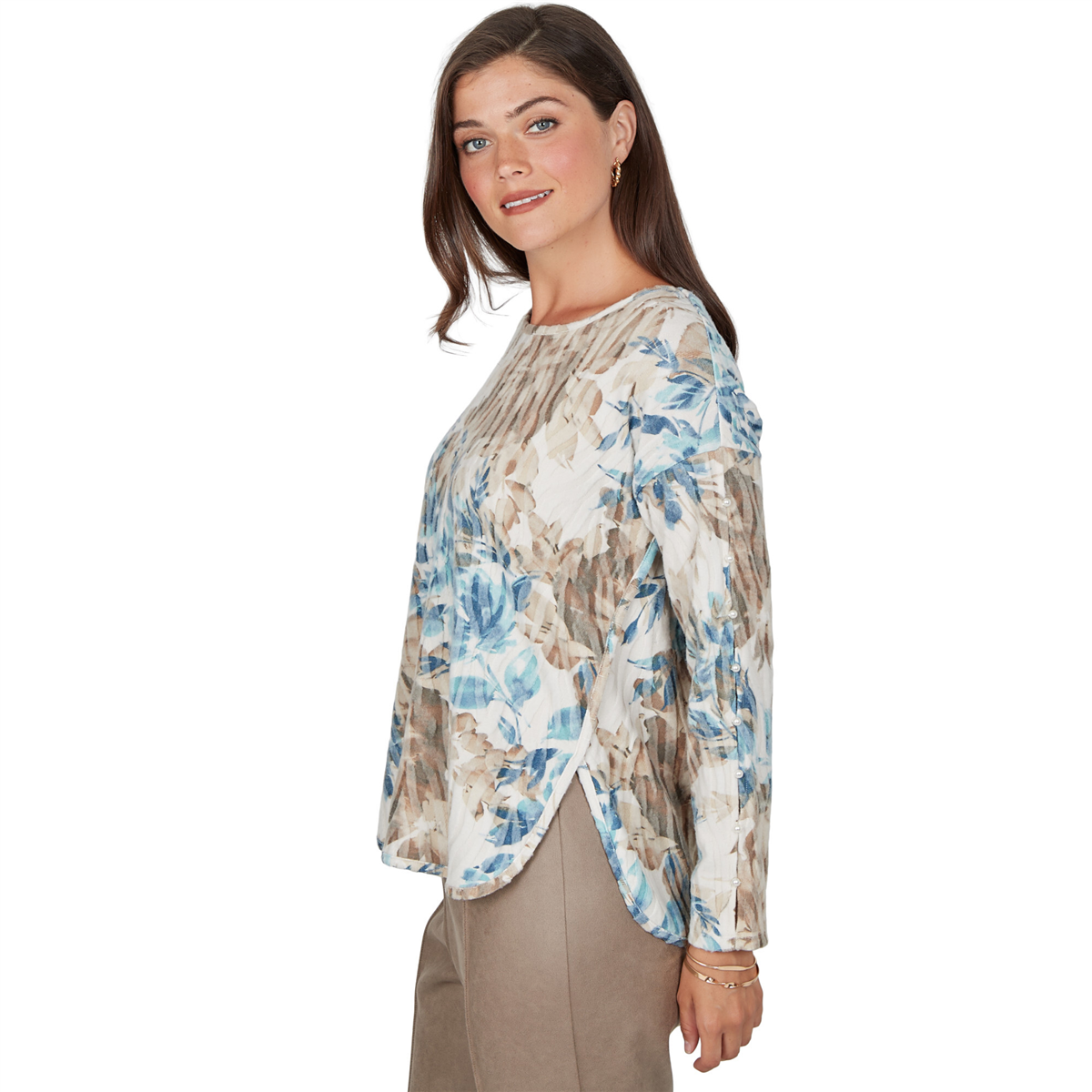 Womens Ruby Rd. Mythical Long Sleeve Winter Bouquet Blouse
