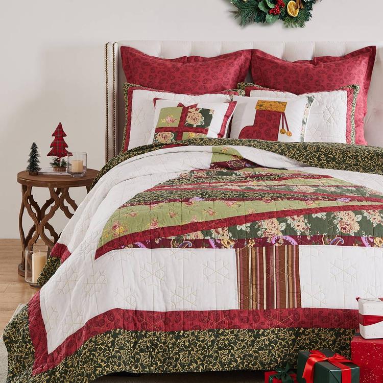Greenland Home Fashions™ Christmas Tree Reversible Quilt Set