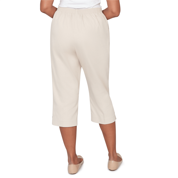 Petites Alfred Dunner Classics_S6 Solid Twill Button Hem Capri P