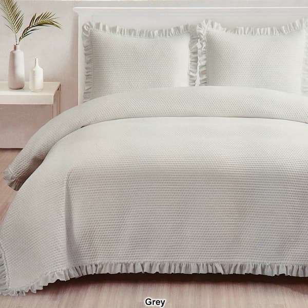 Spirit Linen Home Emma Ruffled Quilt Set