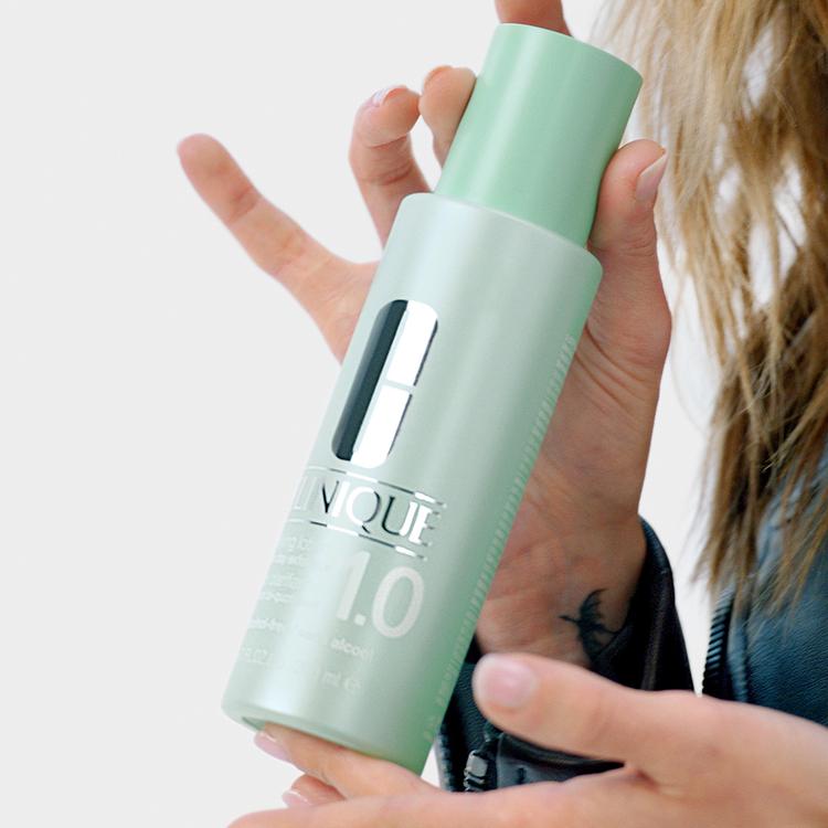 Clarifying Face Lotion 1.0 Twice A Day Exfoliator