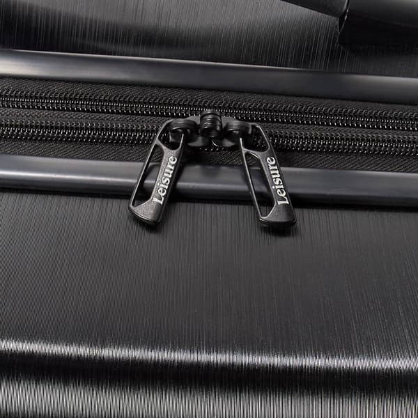 Leisure Odyssey 28in. Spinner Luggage