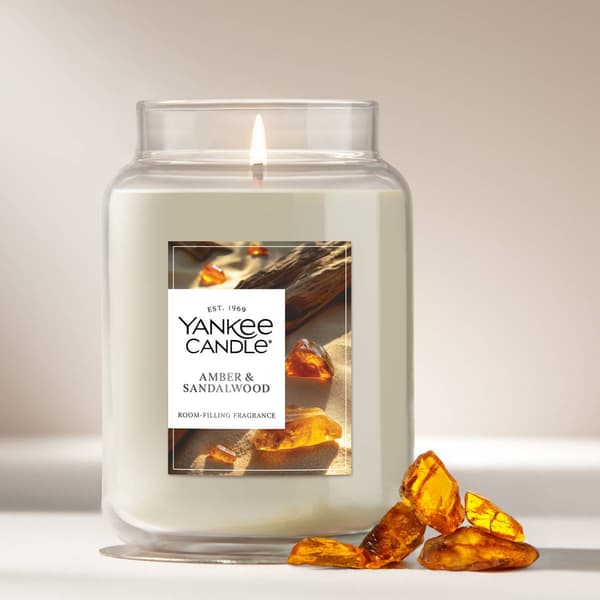 Yankee Candle&#40;R&#41; 22oz. Amber & Sandalwood Jar Candle