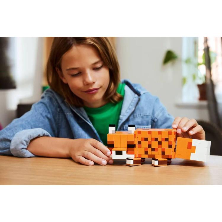 LEGO® Minecraft® The Fox Building Kit