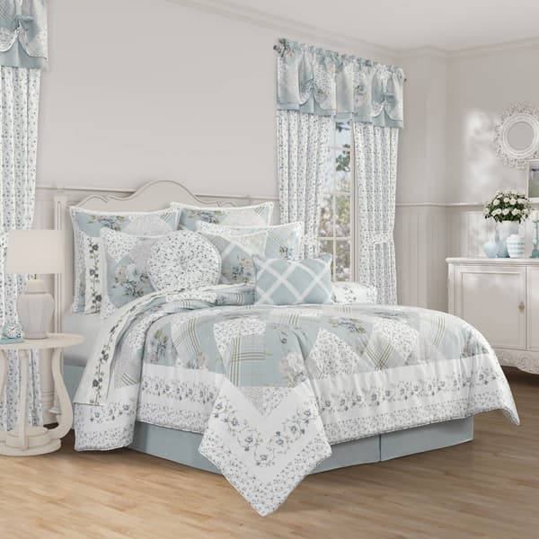 Royal Court Bungalow 4pc.Spa Reversible Comforter Set - image 