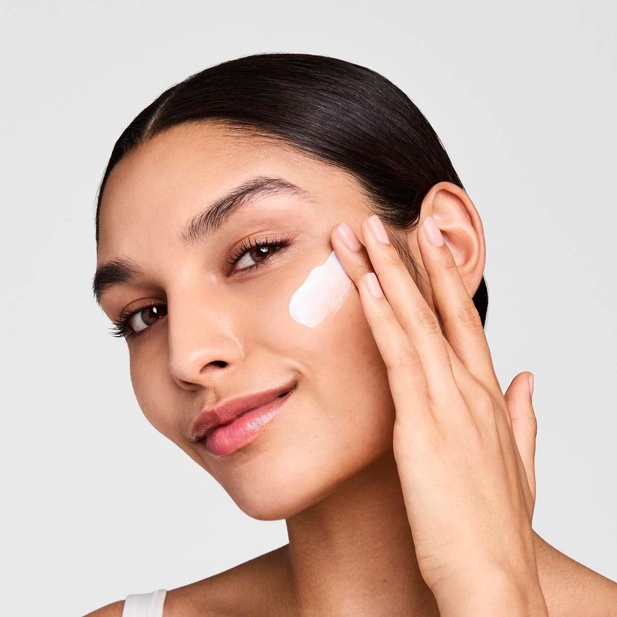 Estée Lauder™ Daywear Anti-Oxidant 72H-Hydration Creme SPF 15