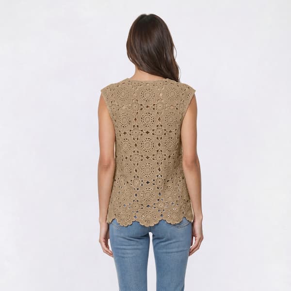Plus Size Kasper Sleeveless Allover Floral Crochet Blouse