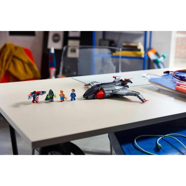 LEGO® Marvel Avengers: Doomsday Quinjet