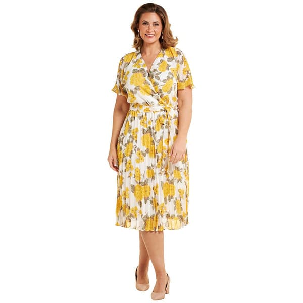 Plus Size Sandra Darren Short Sleeve Pleated Print Maxi Dress - image 