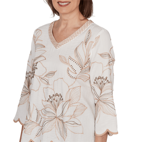 Petite Alfred Dunner Spice Market Scallop Edge Floral Blouse