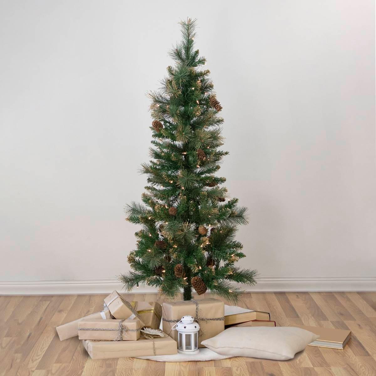 Northlight Seasonal 4.5ft. Pine Artificial Christmas Tree