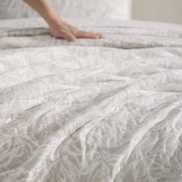 Tommy Bahama Ocean Deep Cotton Reversible Quilt Set