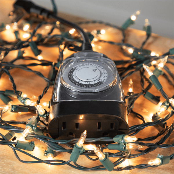 Northlight Heavy Duty 24-Hour Plug-In Timer
