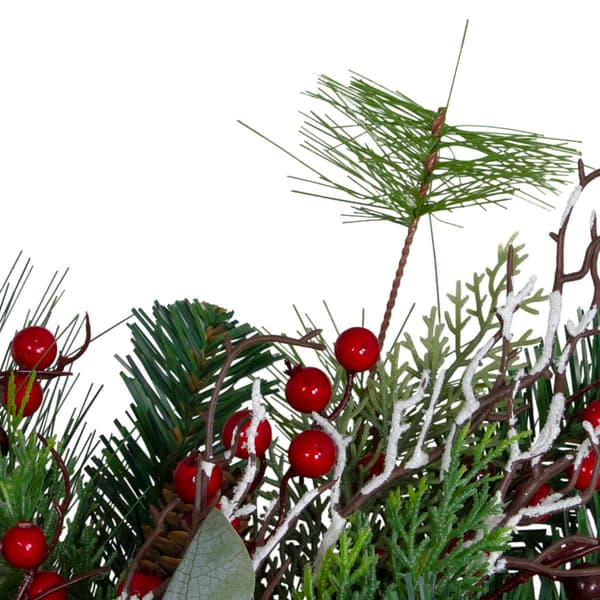 Northlight Seasonal Plaid & Berries Artificial Christmas Wreath