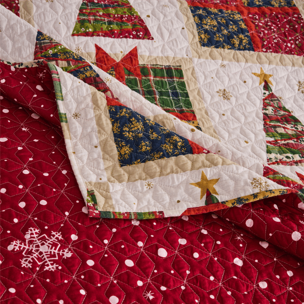 Greenland Home Fashions™ Deck the Halls Festive Quilt Set