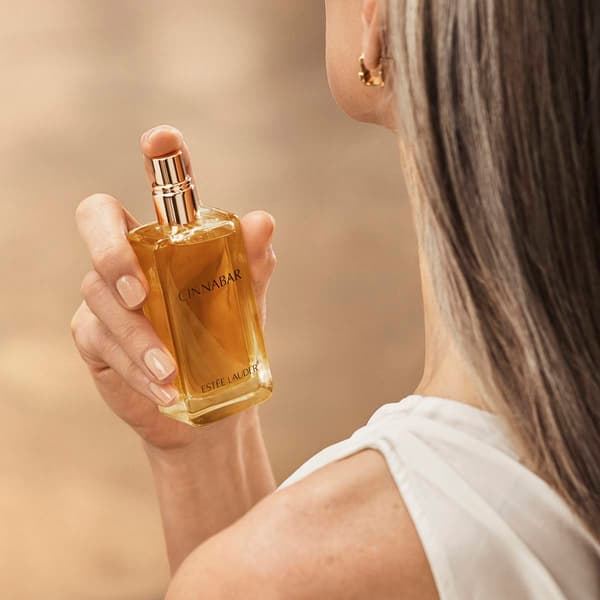 Est&#233;e Lauder&#8482; Cinnabar Perfume