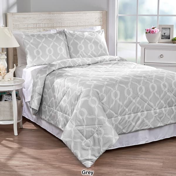 Kathy Ireland Home 3pc. Quatrafoil Reversible Comforter Set