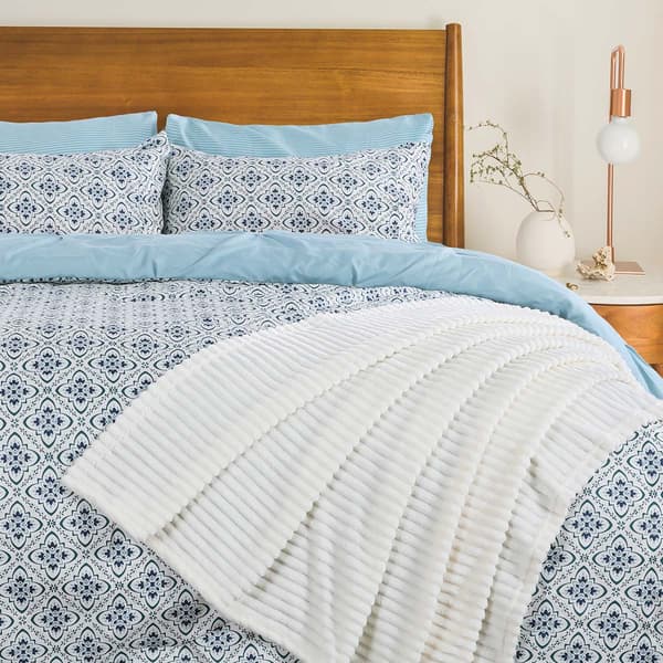 Olivia Parker® Valencia 8pc. Bed in a Bag