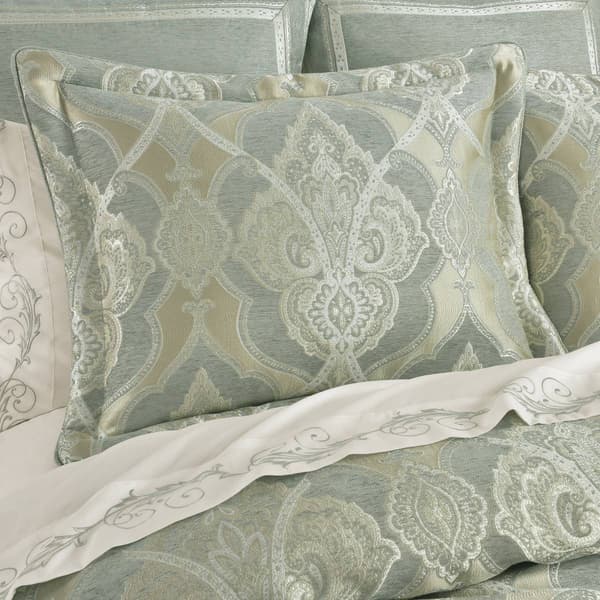 J. Queen New York Sovana 4pc. Queen Comforter Set
