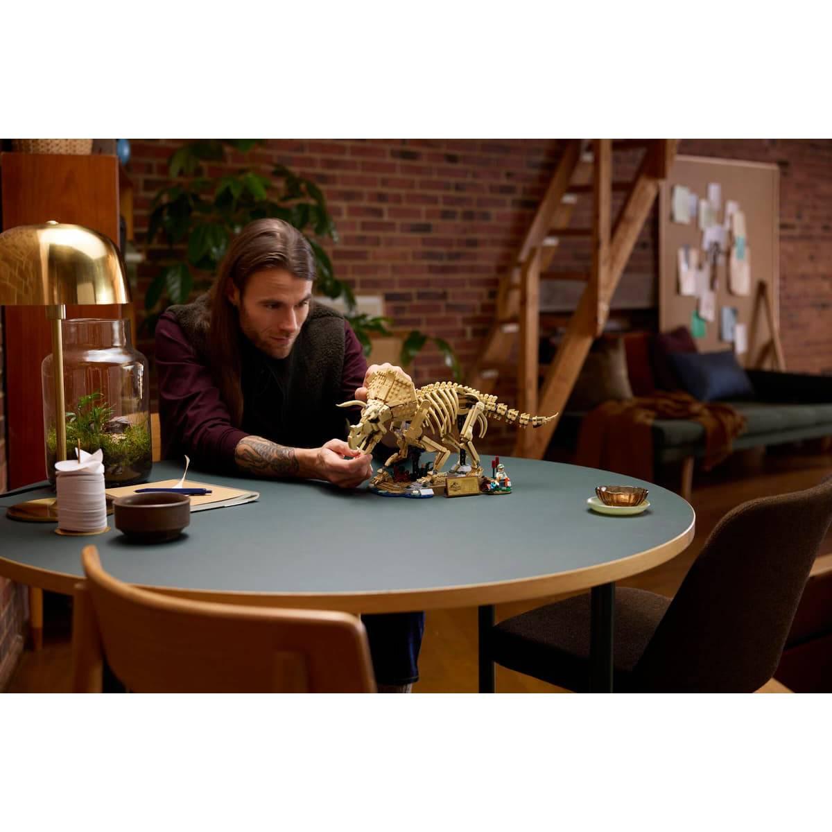 LEGO® Jurassic World Dinosaur Fossils: Triceratops