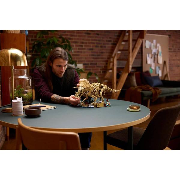LEGO® Jurassic World Dinosaur Fossils: Triceratops