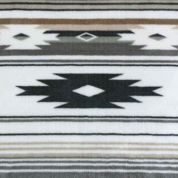 Wrangler Coyote Sands Plush-Fleece Blanket