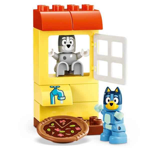LEGO® Bluey Pizza Girls with Muffin & Bluey Building Kit